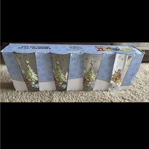 Disney Winnie the Pooh & Friends Christmas 16oz Drinking Water Glasses Set of 4
